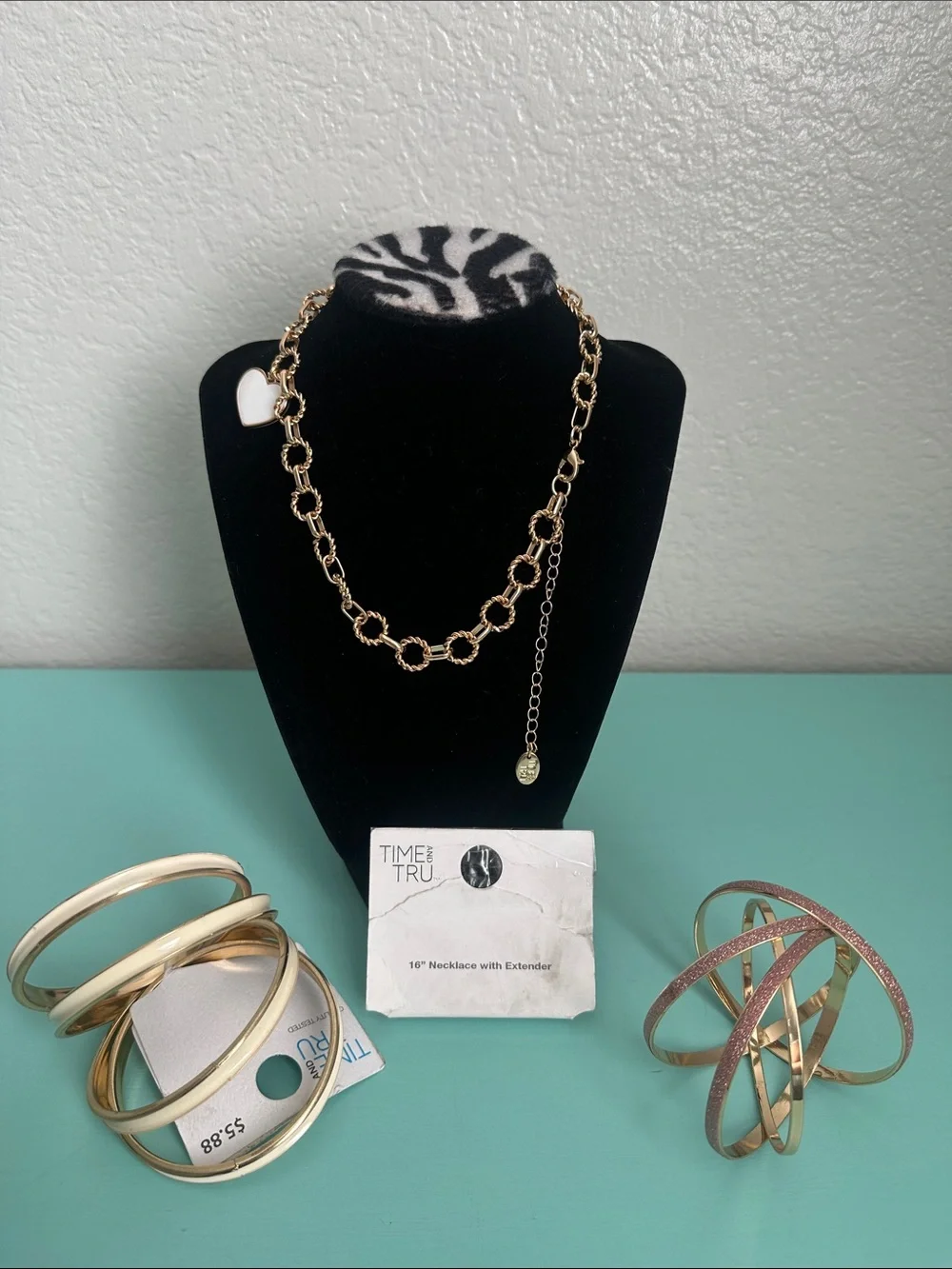 Time and Tru Gold Chain Necklace with White Heart Pendant & matching bangles-new